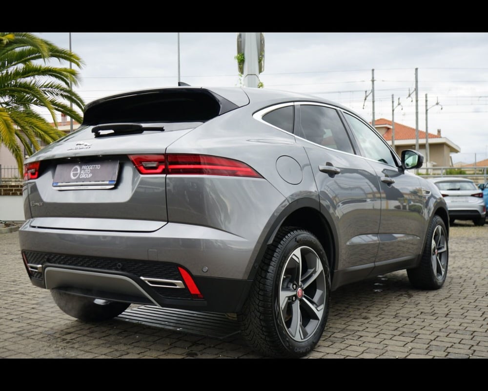 Jaguar E-Pace usata a Chieti (7)