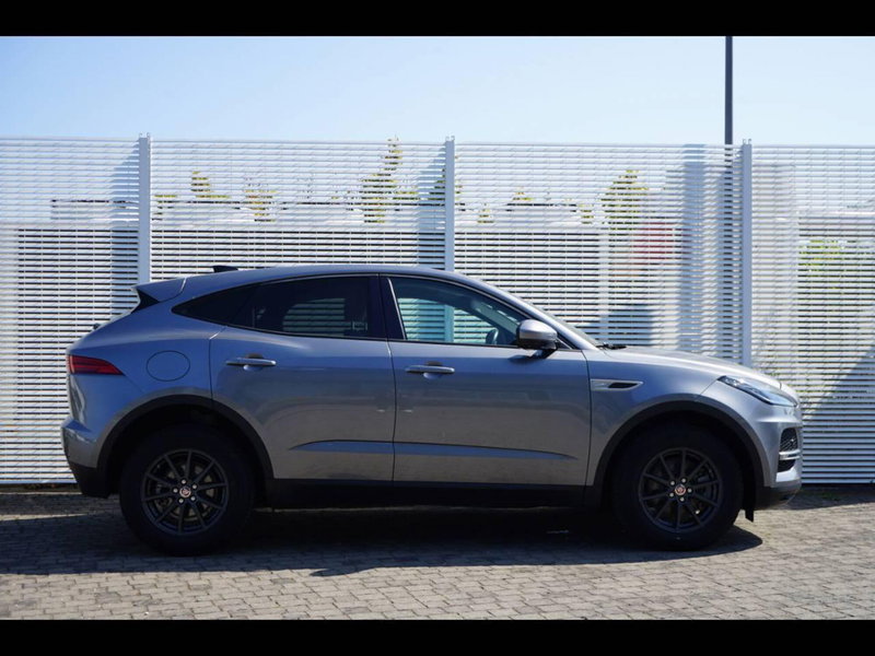 Jaguar E-Pace usata a Chieti (6)