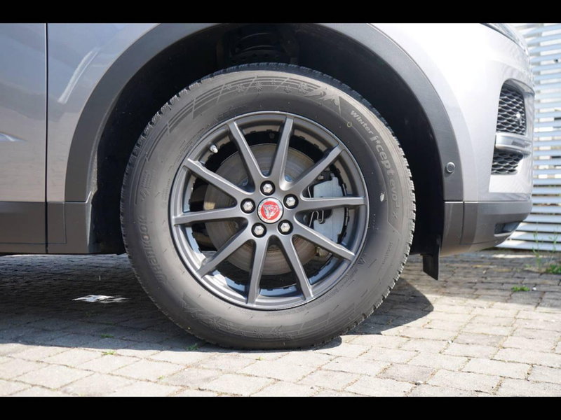 Jaguar E-Pace usata a Chieti (9)