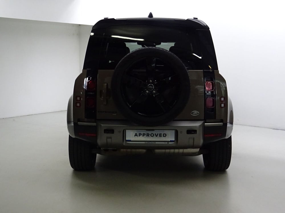 Land Rover Defender usata a Como (7)