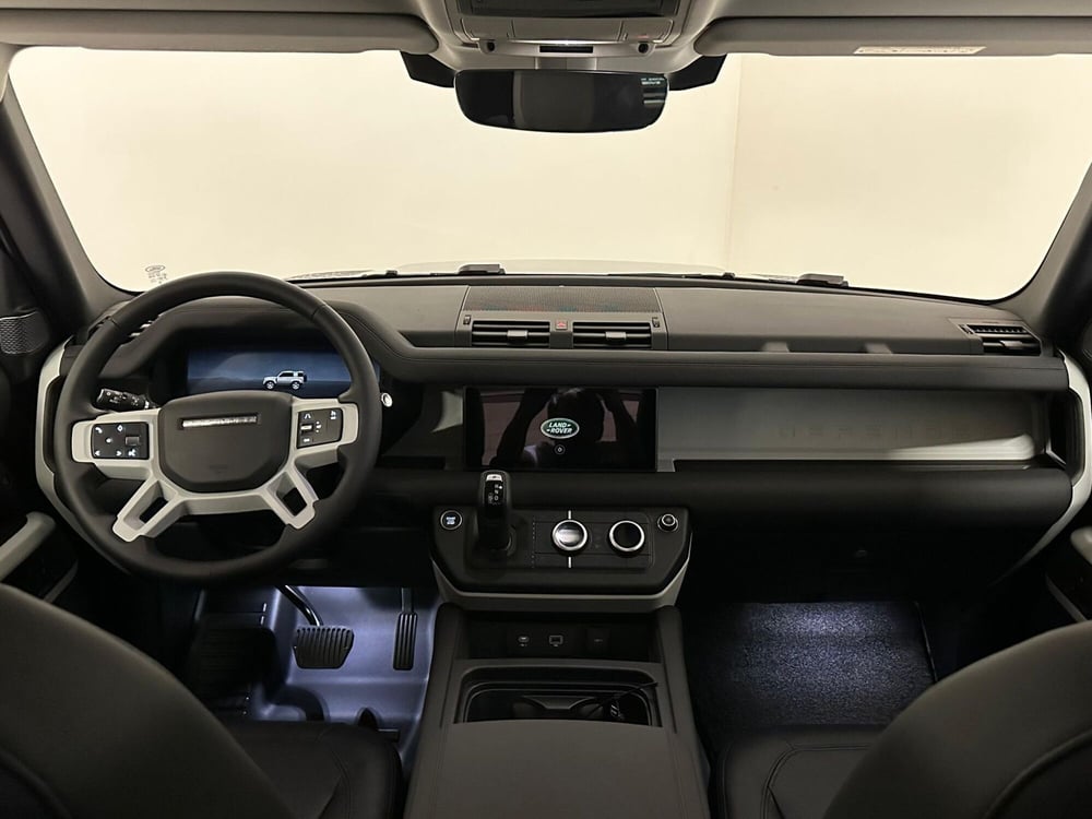Land Rover Defender usata a Novara (5)