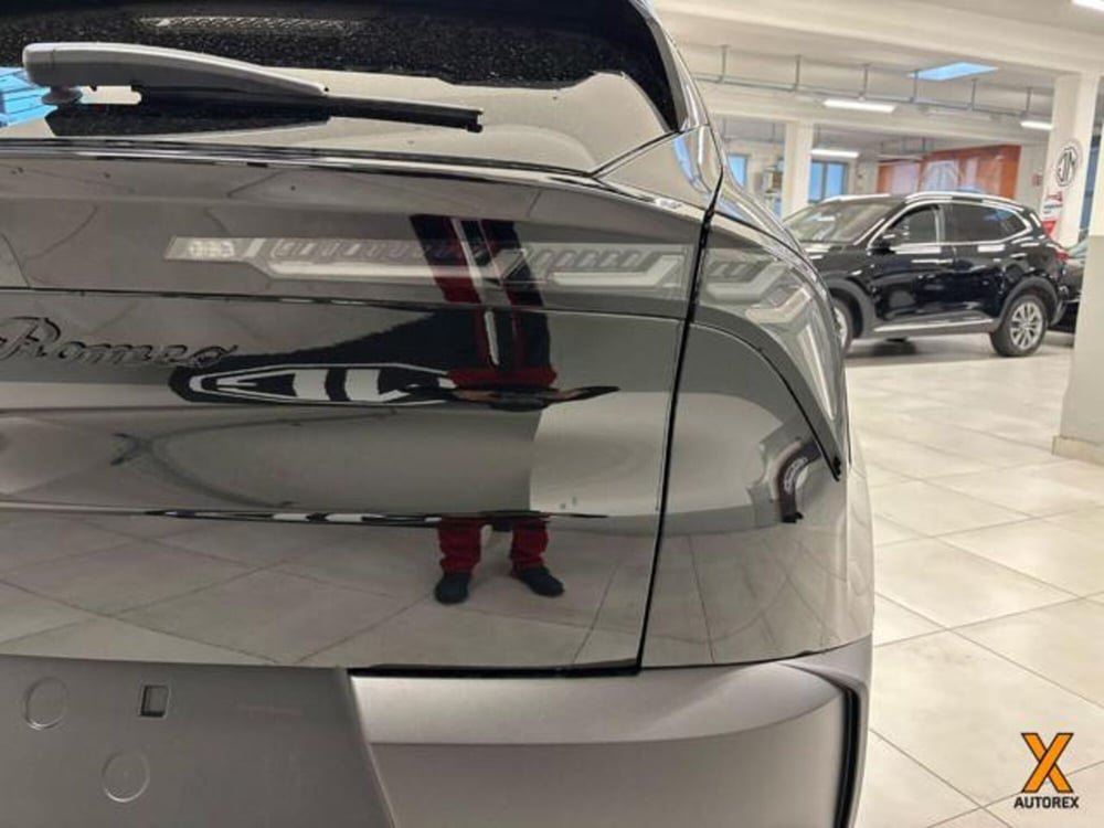 Alfa Romeo Junior nuova a Varese (11)