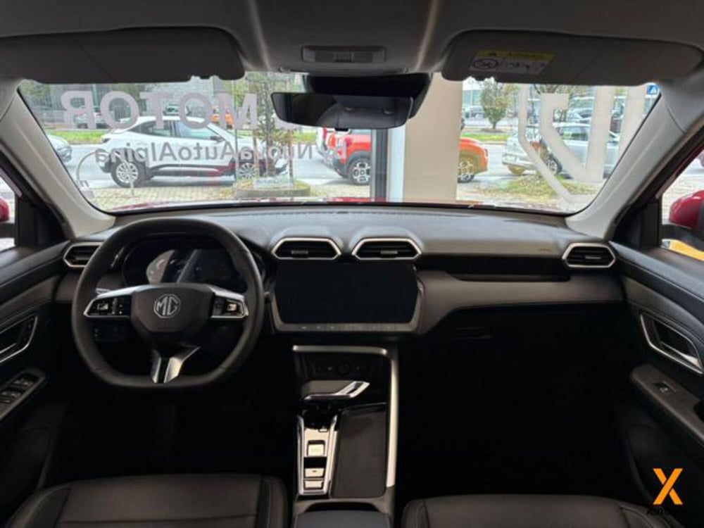 Mg ZS EV nuova a Varese (16)