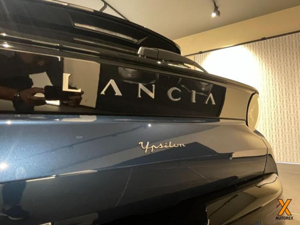 Lancia Ypsilon nuova a Varese (10)