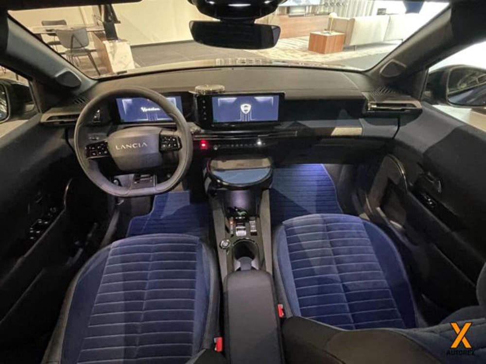 Lancia Ypsilon nuova a Varese (14)