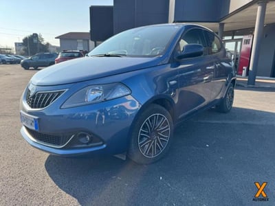 Lancia Ypsilon 1.0 FireFly 5 porte S&amp;S Hybrid Gold Plus del 2023 usata a Olgiate Olona
