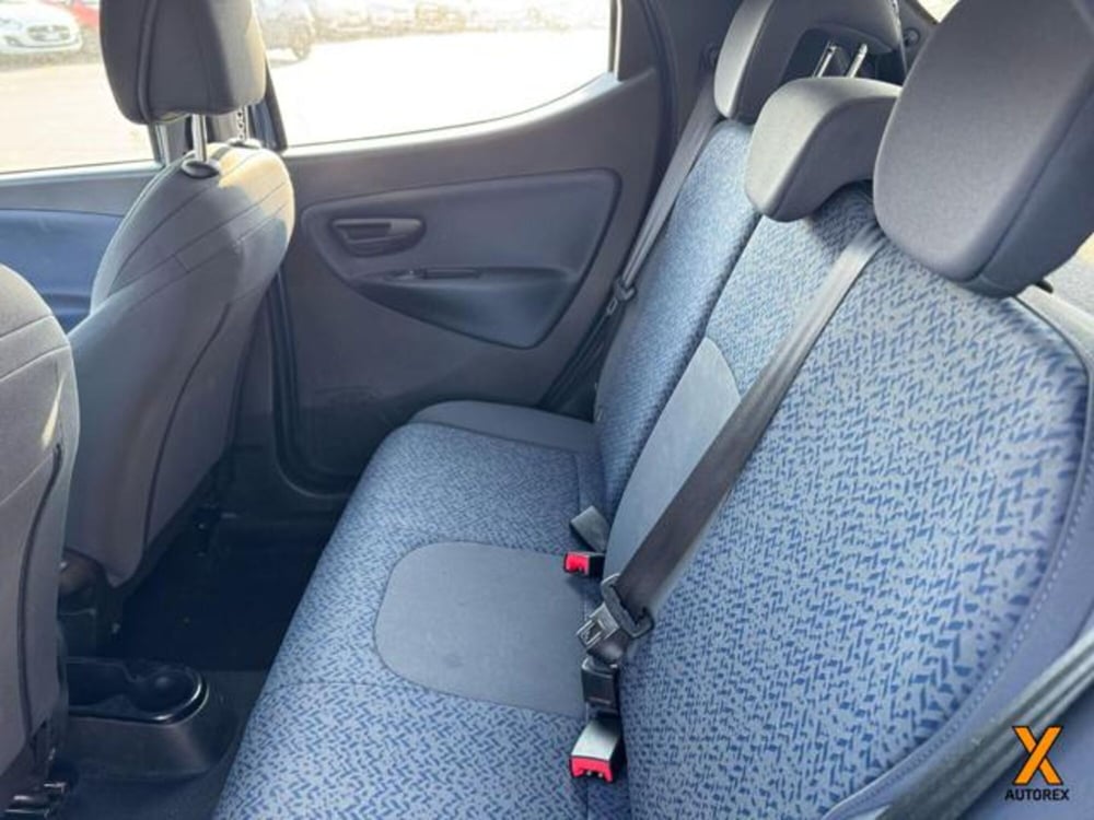 Lancia Ypsilon usata a Varese (14)