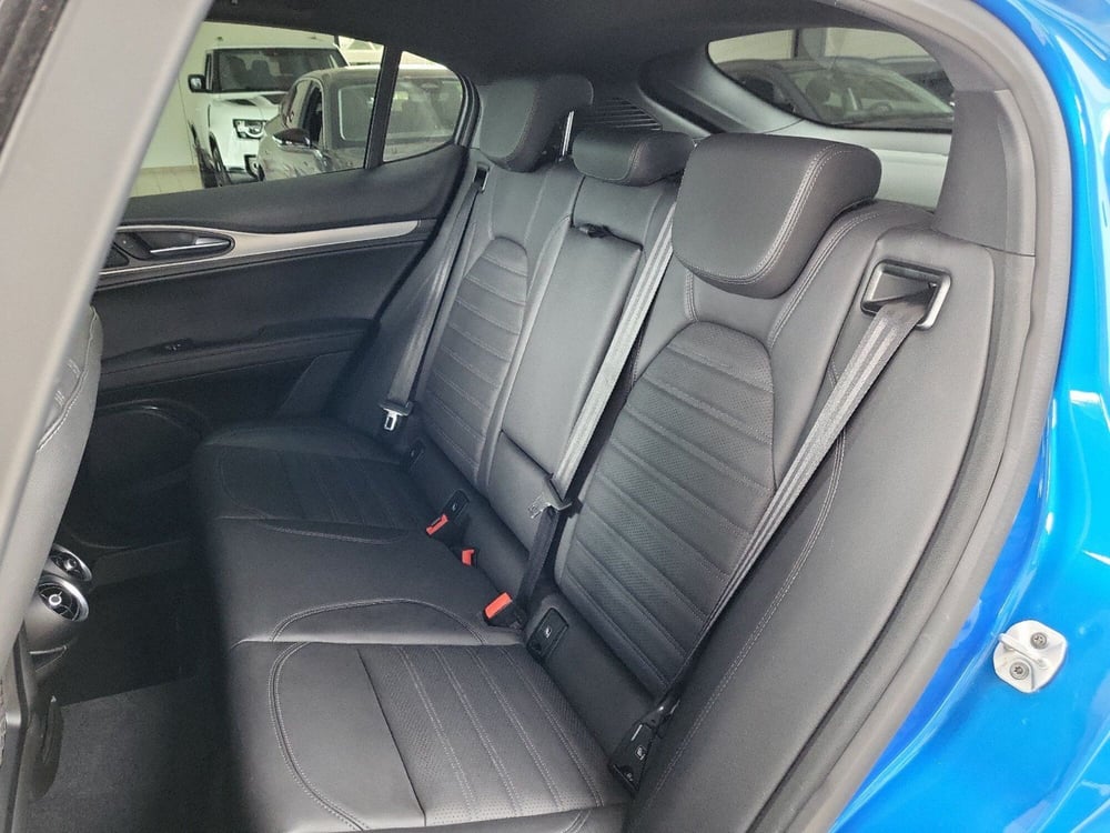 Alfa Romeo Stelvio usata a Vicenza (13)