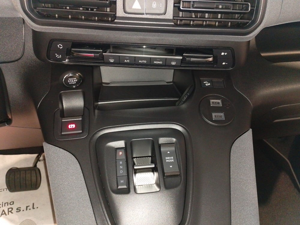 Peugeot Rifter nuova a Vicenza (13)