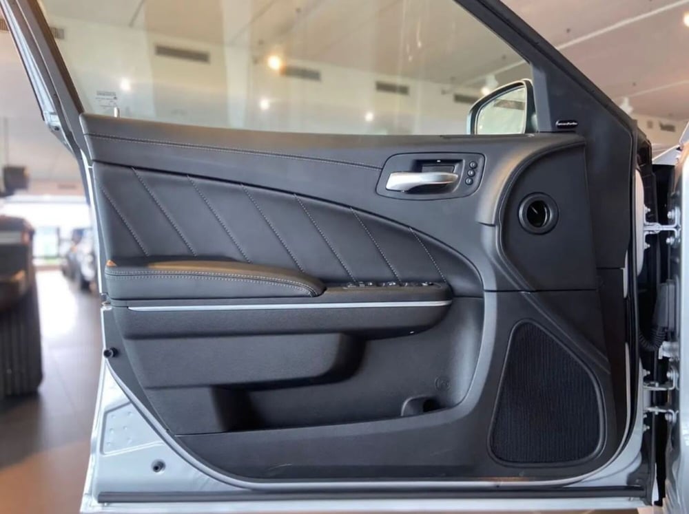 Dodge Charger nuova a Latina (4)