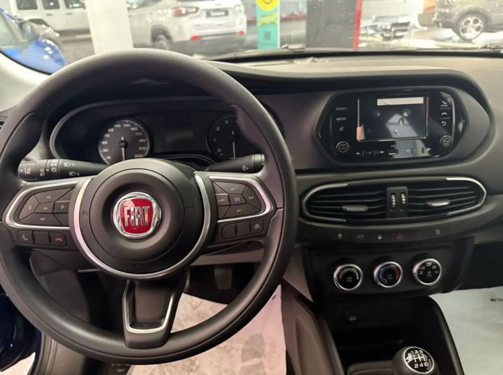 Fiat Tipo Station Wagon nuova a Latina (5)