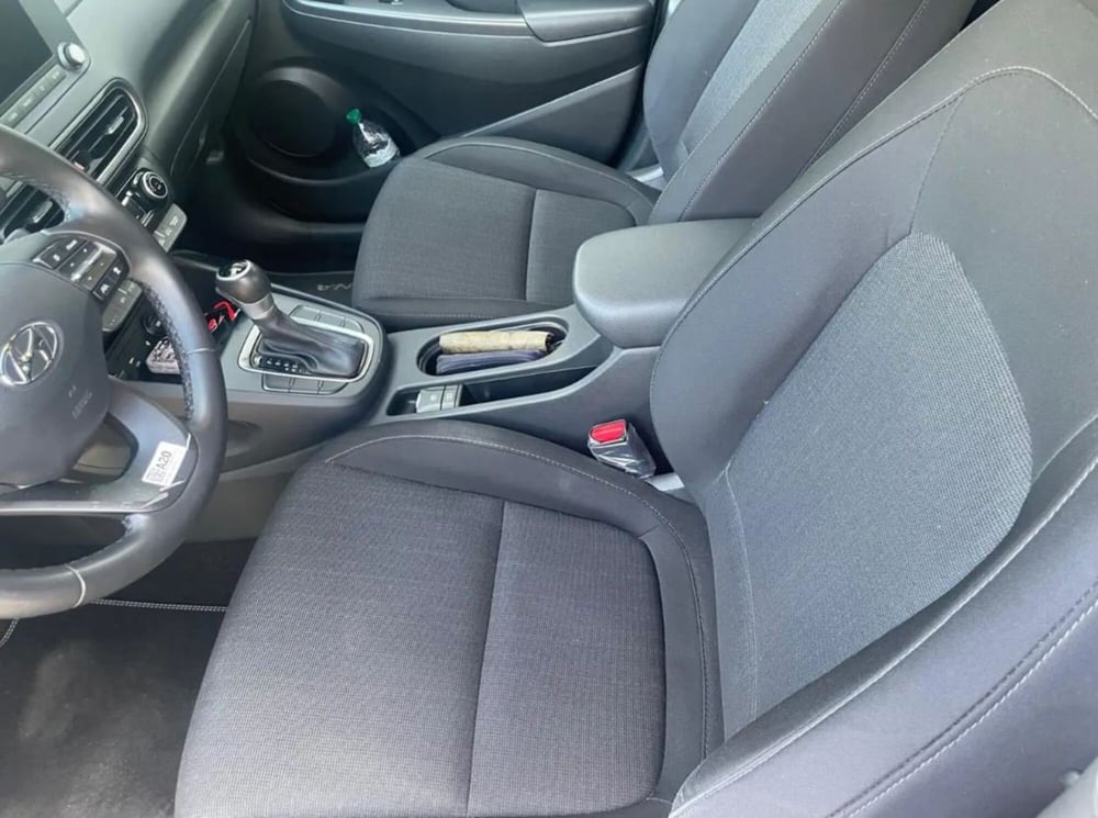 Hyundai Kona usata a Latina (4)