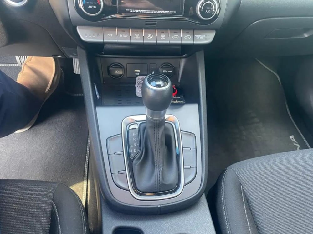 Hyundai Kona usata a Latina (6)