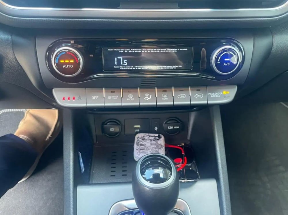 Hyundai Kona usata a Latina (7)