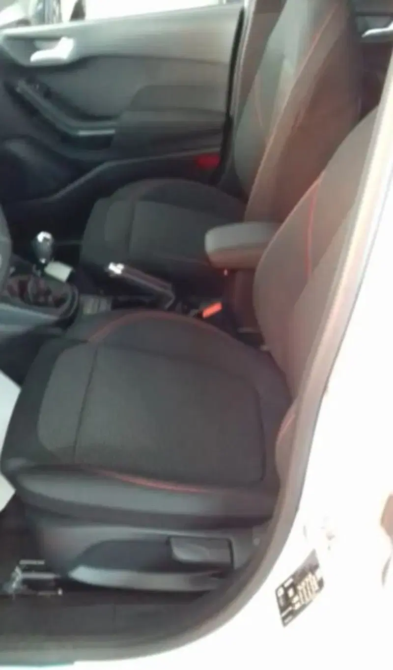 Ford Fiesta nuova a Latina (10)