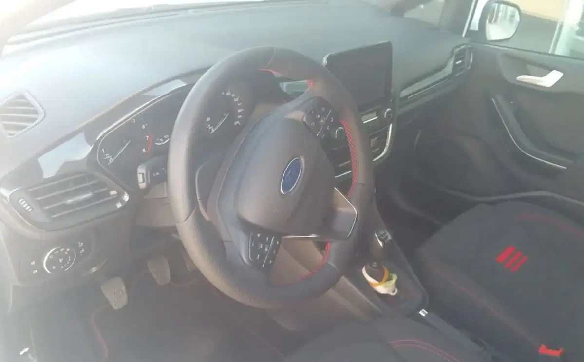 Ford Fiesta nuova a Latina (6)