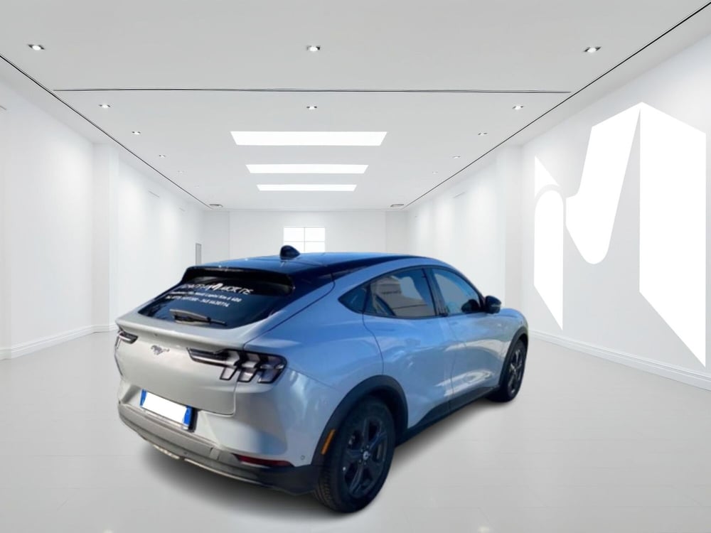 Ford Mustang Mach-E usata a Latina (2)