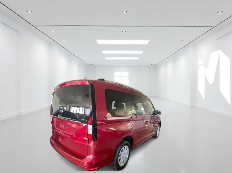 Ford Tourneo Connect nuova a Latina (2)