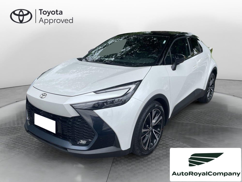 Toyota Toyota C-HR nuova a Roma