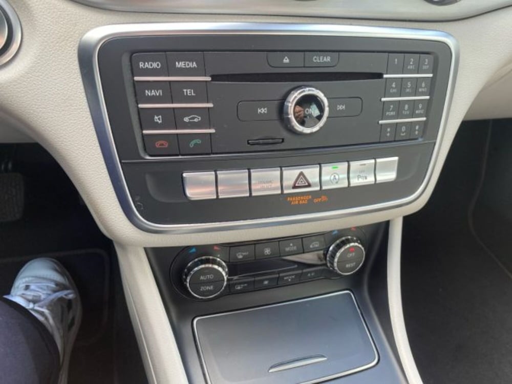 Mercedes-Benz GLA SUV usata a Livorno (17)