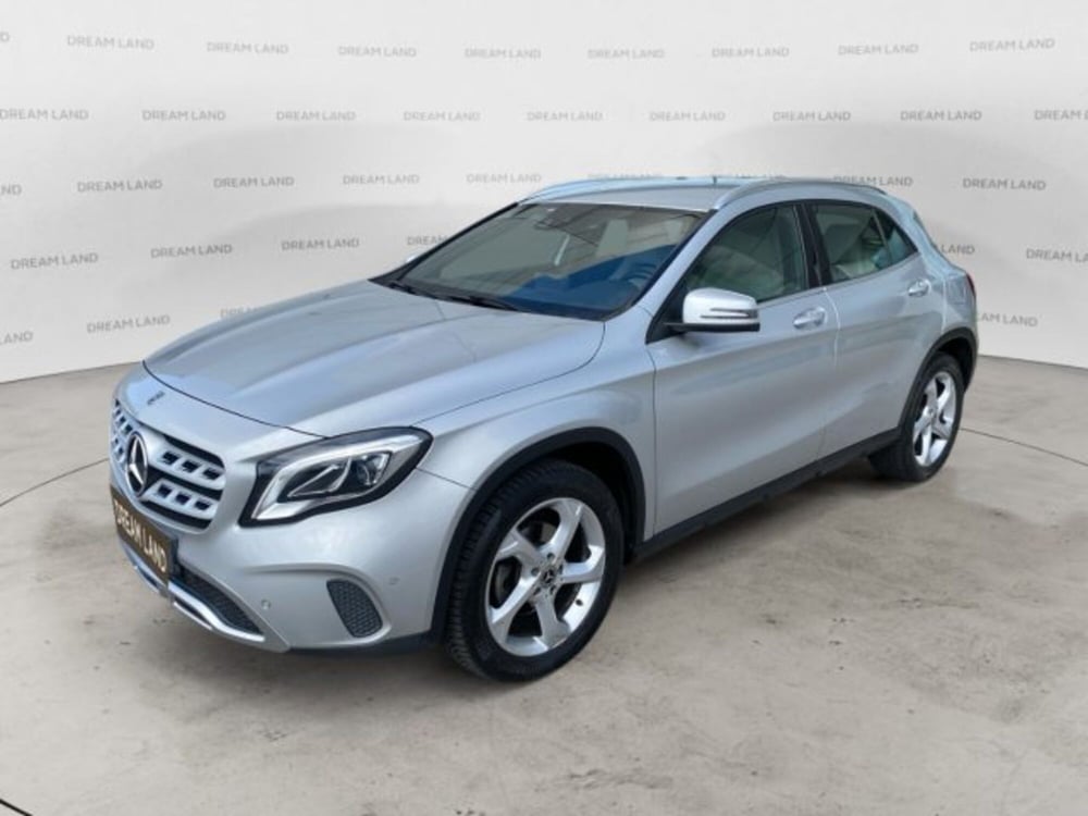 Mercedes-Benz GLA SUV usata a Livorno (20)