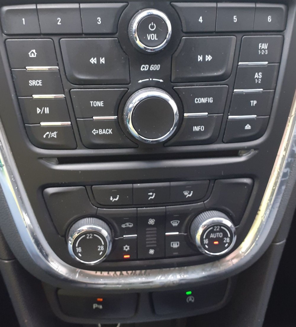 Opel Mokka usata a Modena (13)