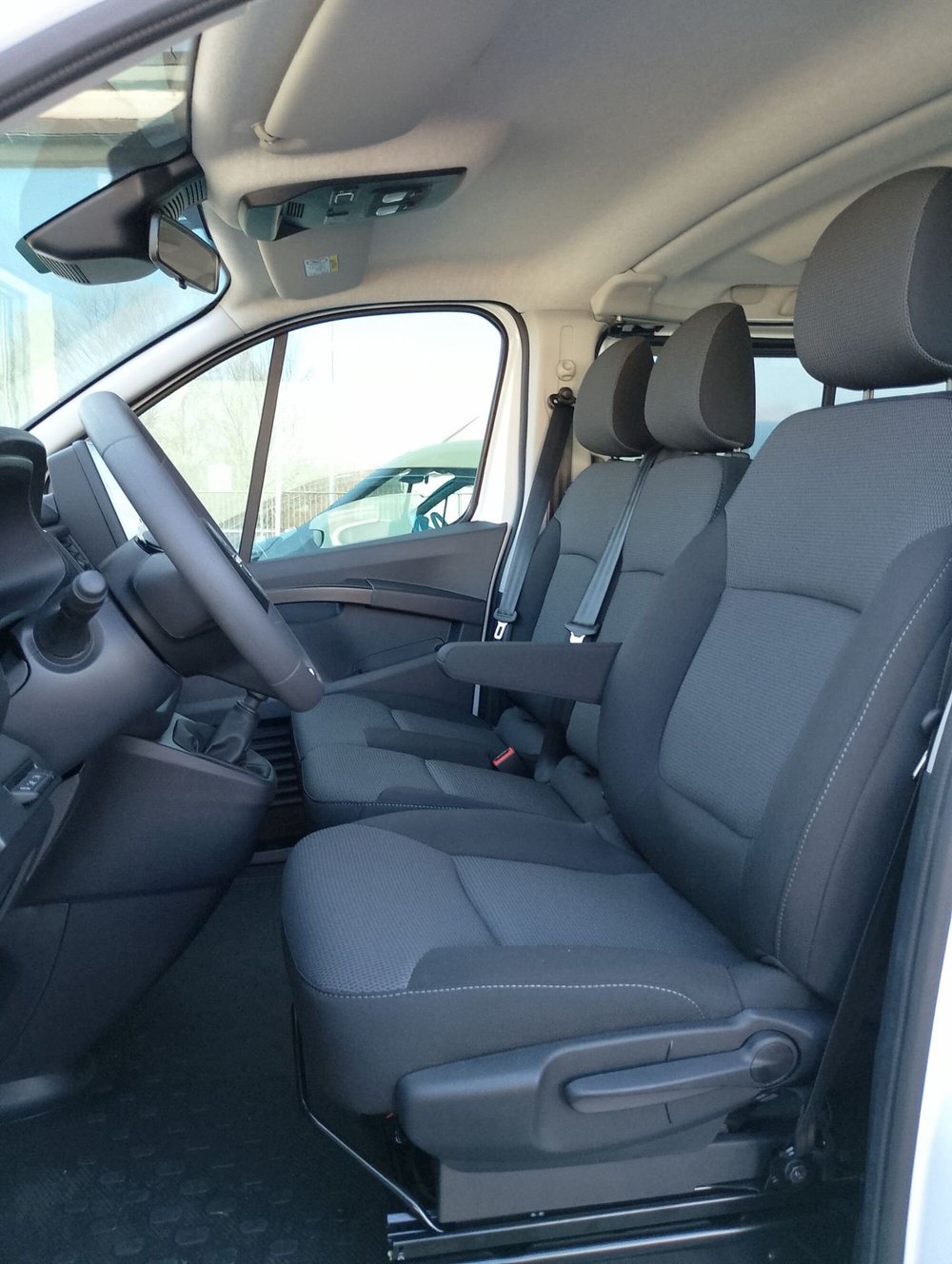 Nissan Primastar nuova a Modena (15)