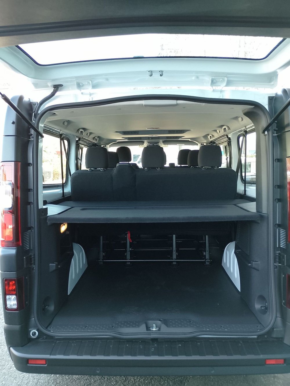 Nissan Primastar nuova a Modena (9)