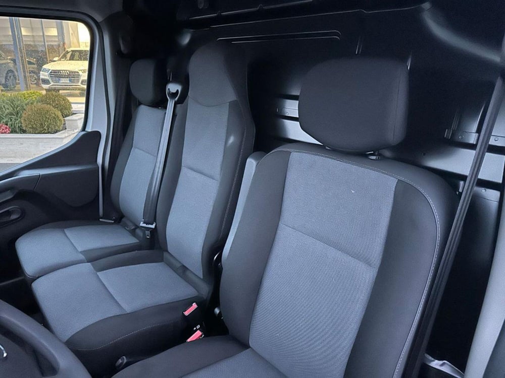 Nissan Interstar Furgone nuova a Modena (15)