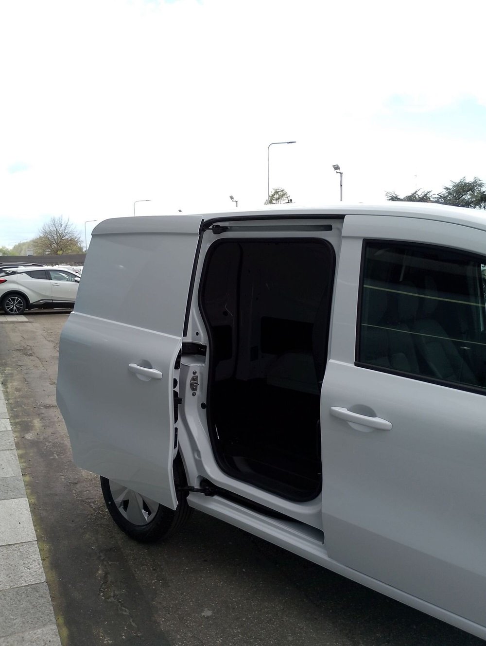 Nissan Townstar nuova a Modena (4)