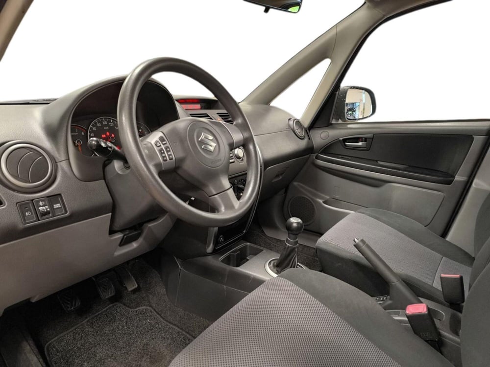 Suzuki SX4 usata a Udine (10)