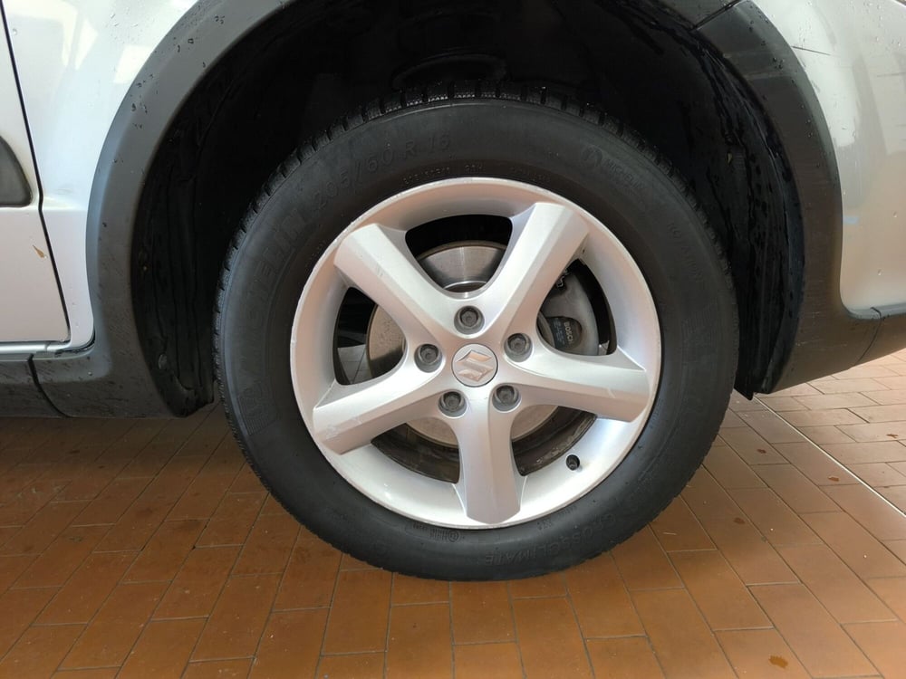 Suzuki SX4 usata a Udine (7)