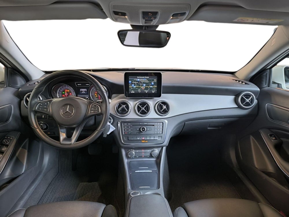 Mercedes-Benz GLA SUV usata a Udine (12)