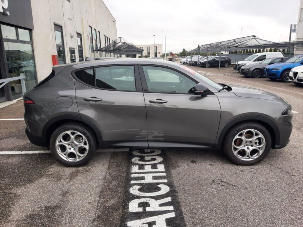 Alfa Romeo Tonale nuova a Verona (10)
