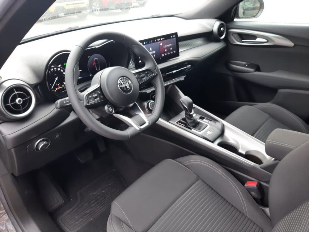Alfa Romeo Tonale nuova a Verona (5)