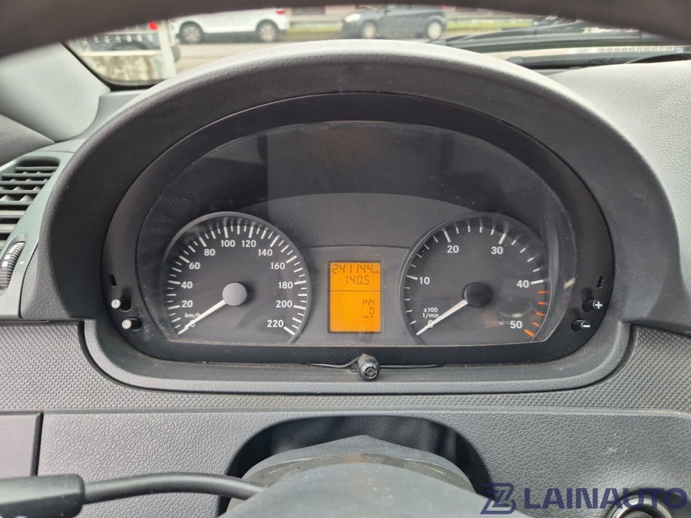 Mercedes-Benz Vito usata a Milano (18)