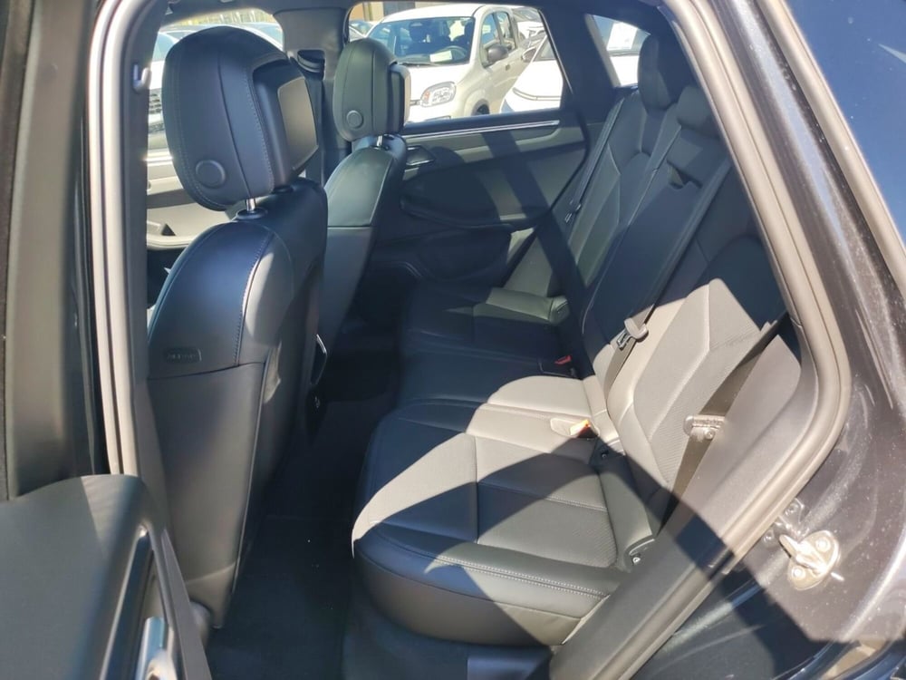 Porsche Macan usata a Latina (13)