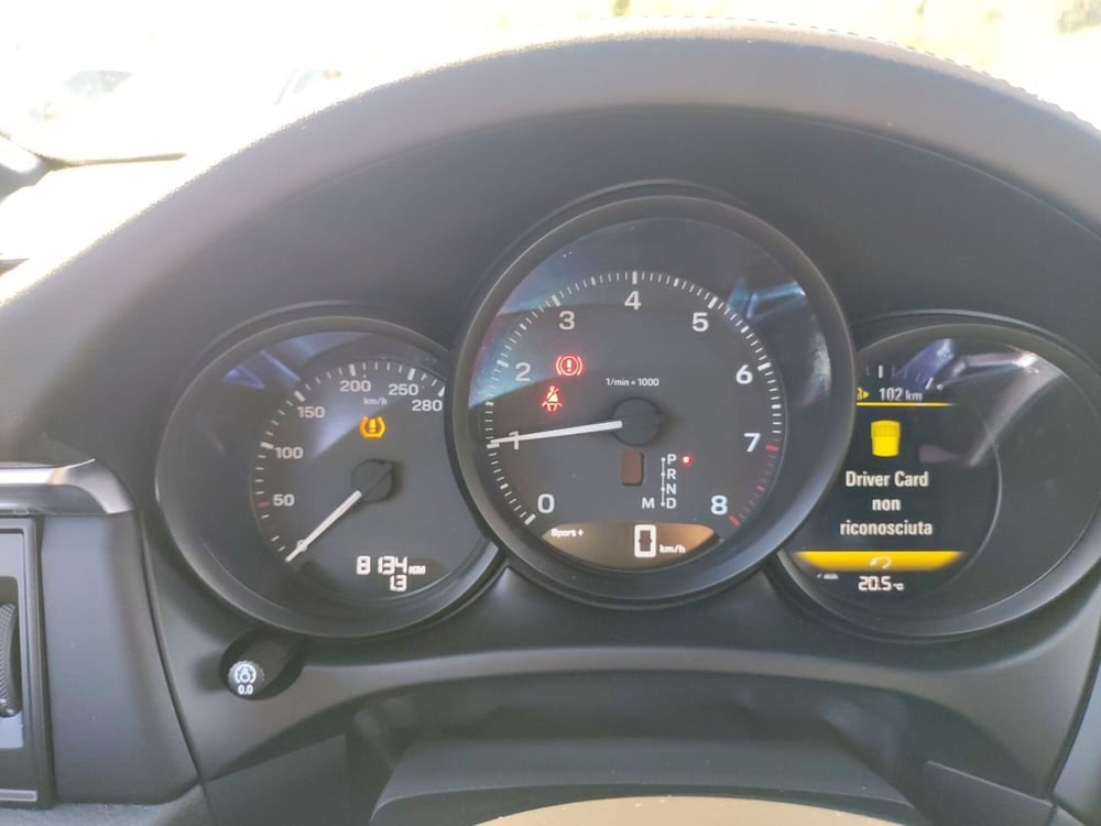 Porsche Macan usata a Latina (16)