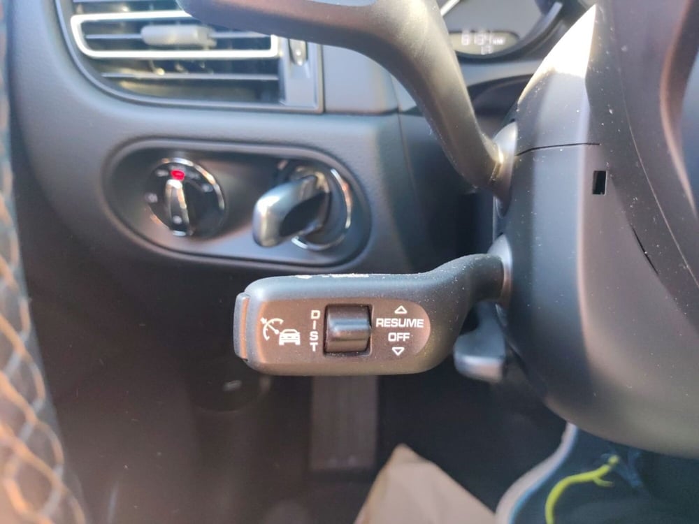 Porsche Macan usata a Latina (18)