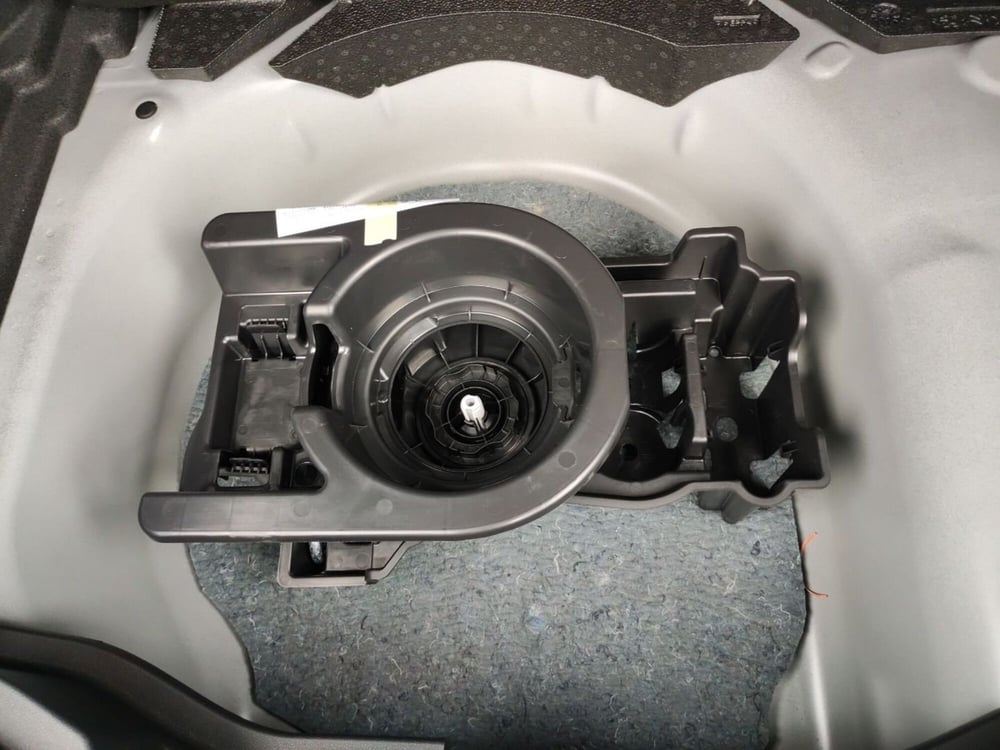 Jeep Avenger nuova a Latina (11)