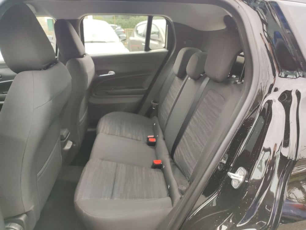 Jeep Avenger nuova a Latina (12)