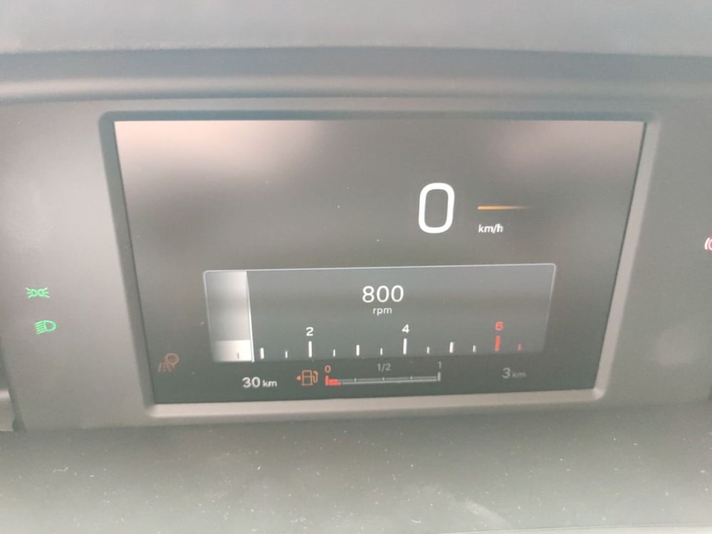 Jeep Avenger nuova a Latina (14)