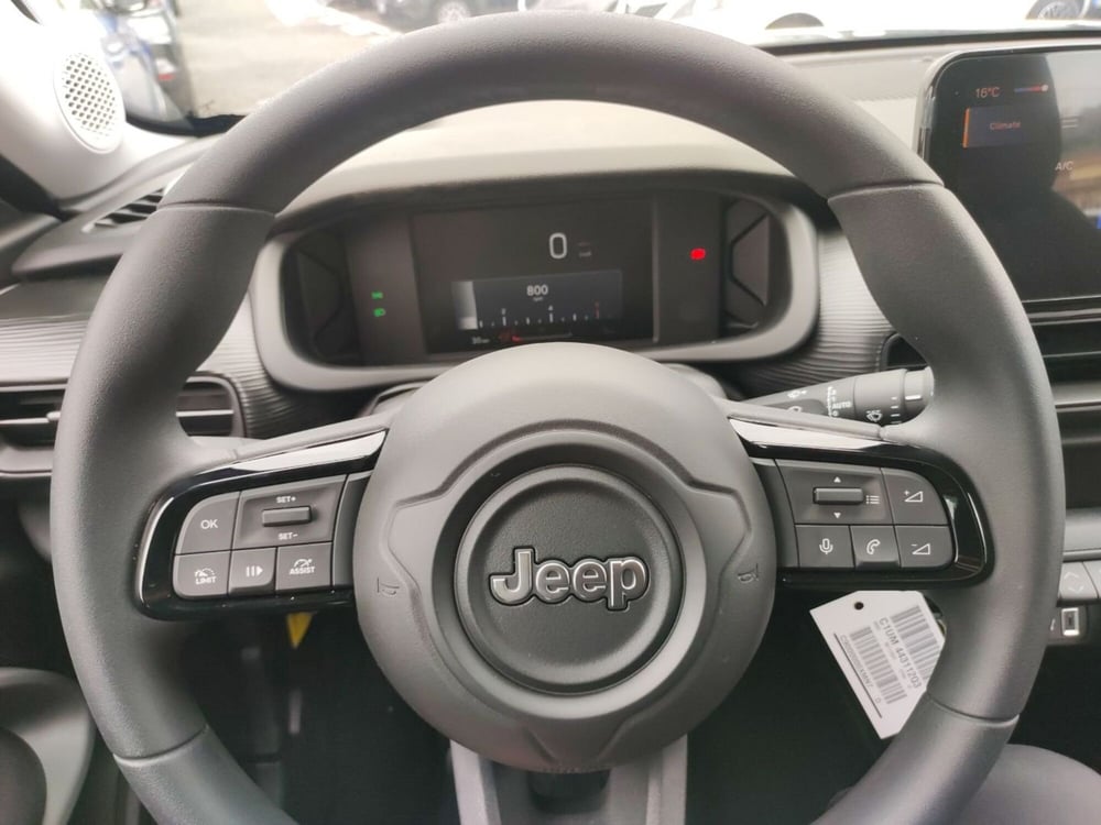 Jeep Avenger nuova a Latina (15)