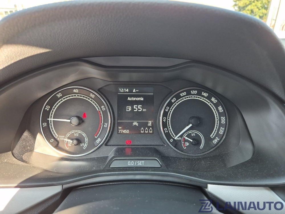 Skoda Scala usata a Milano (19)