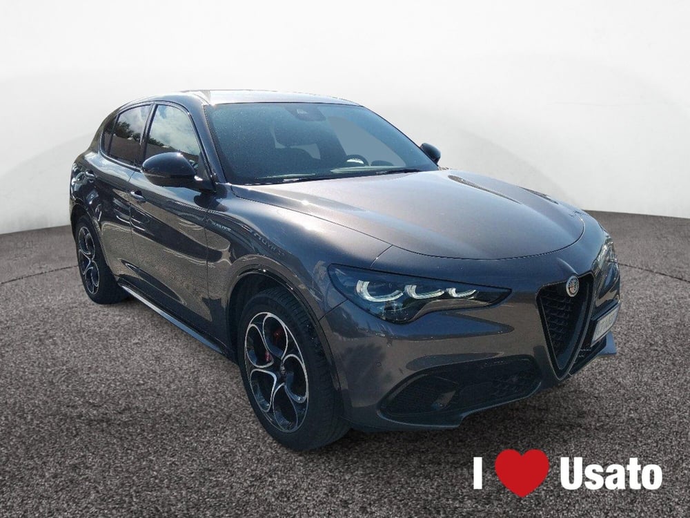 Alfa Romeo Stelvio usata a Latina (2)