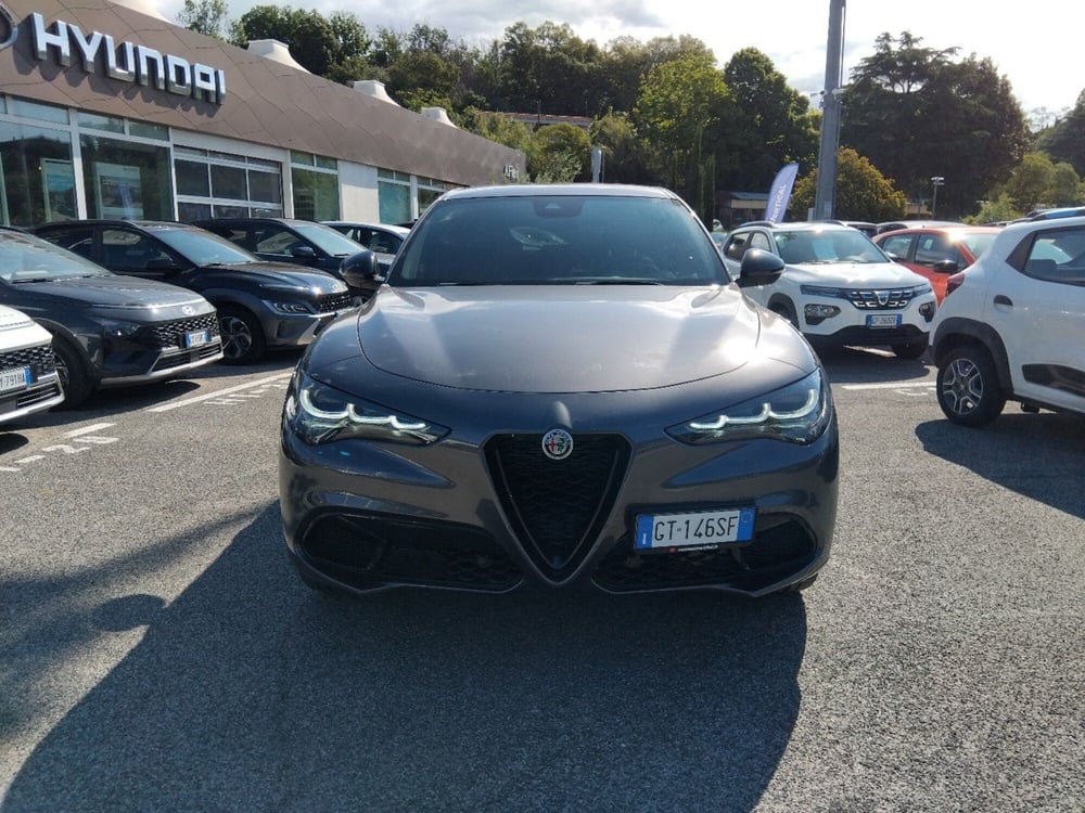 Alfa Romeo Stelvio usata a Latina (7)