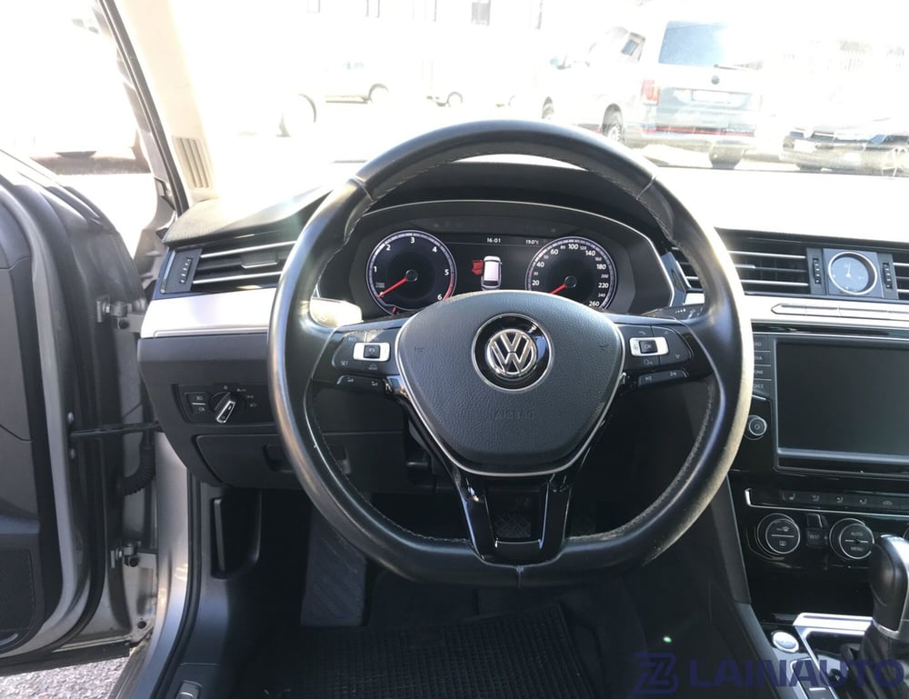 Volkswagen Passat usata a Milano (17)