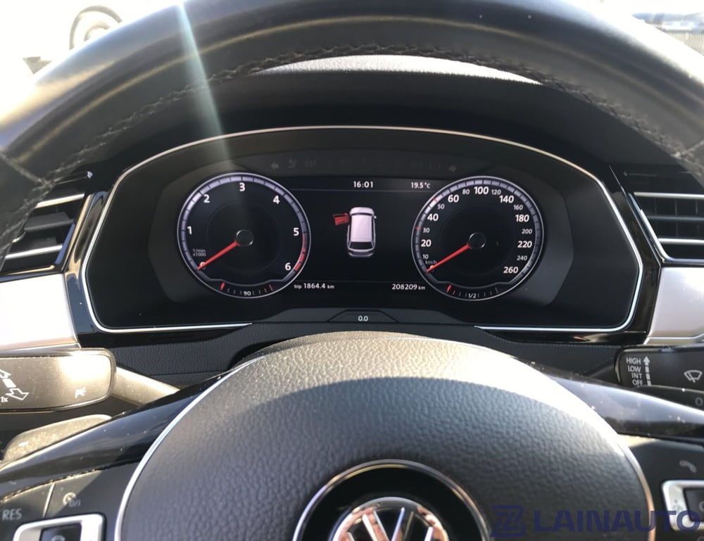 Volkswagen Passat usata a Milano (19)