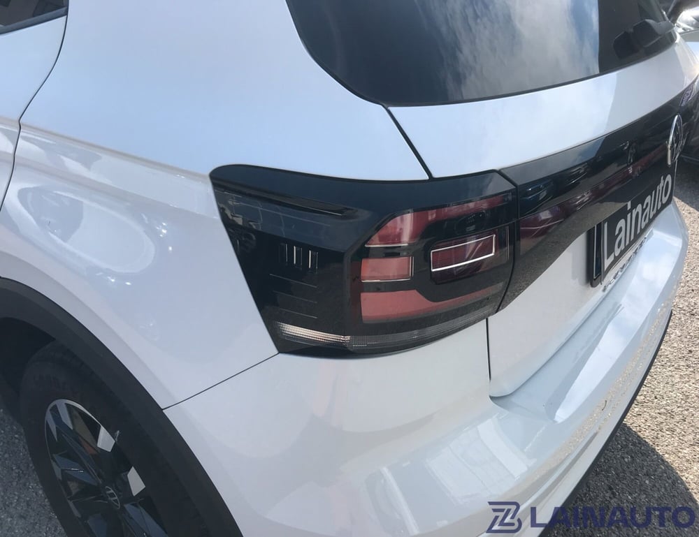 Volkswagen T-Cross usata a Milano (11)