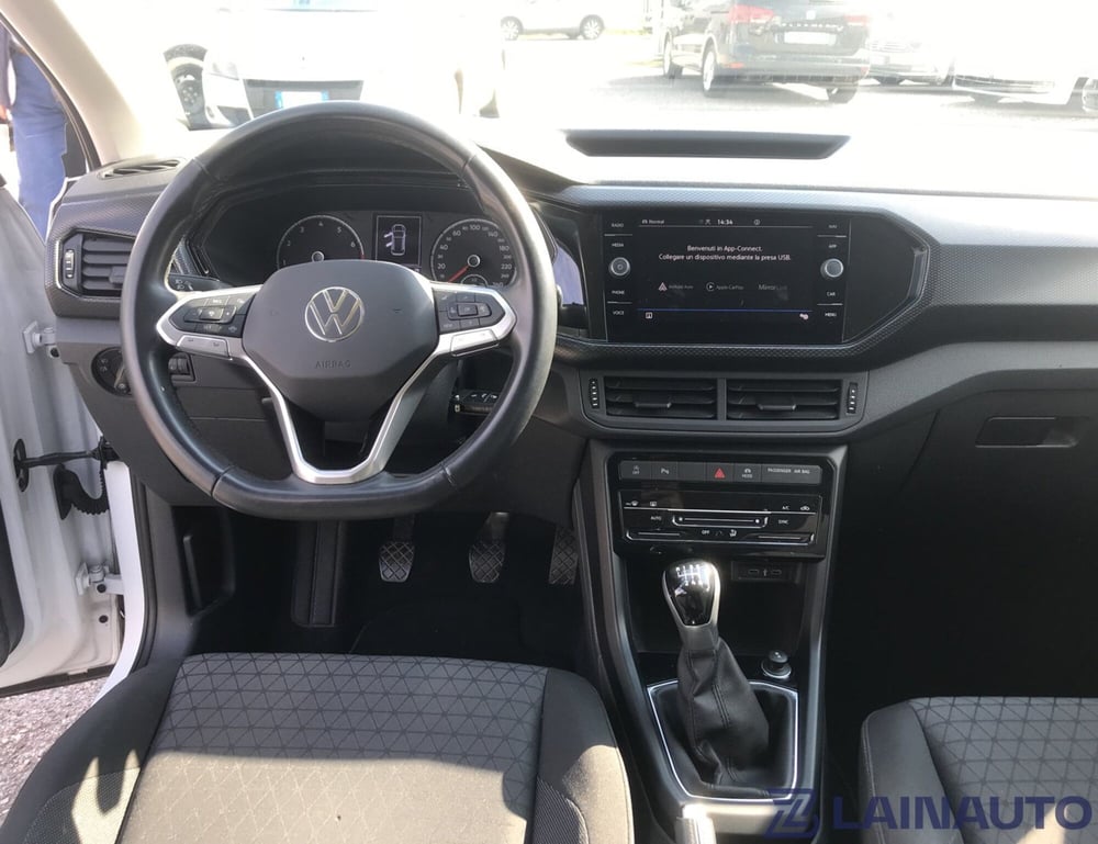 Volkswagen T-Cross usata a Milano (16)
